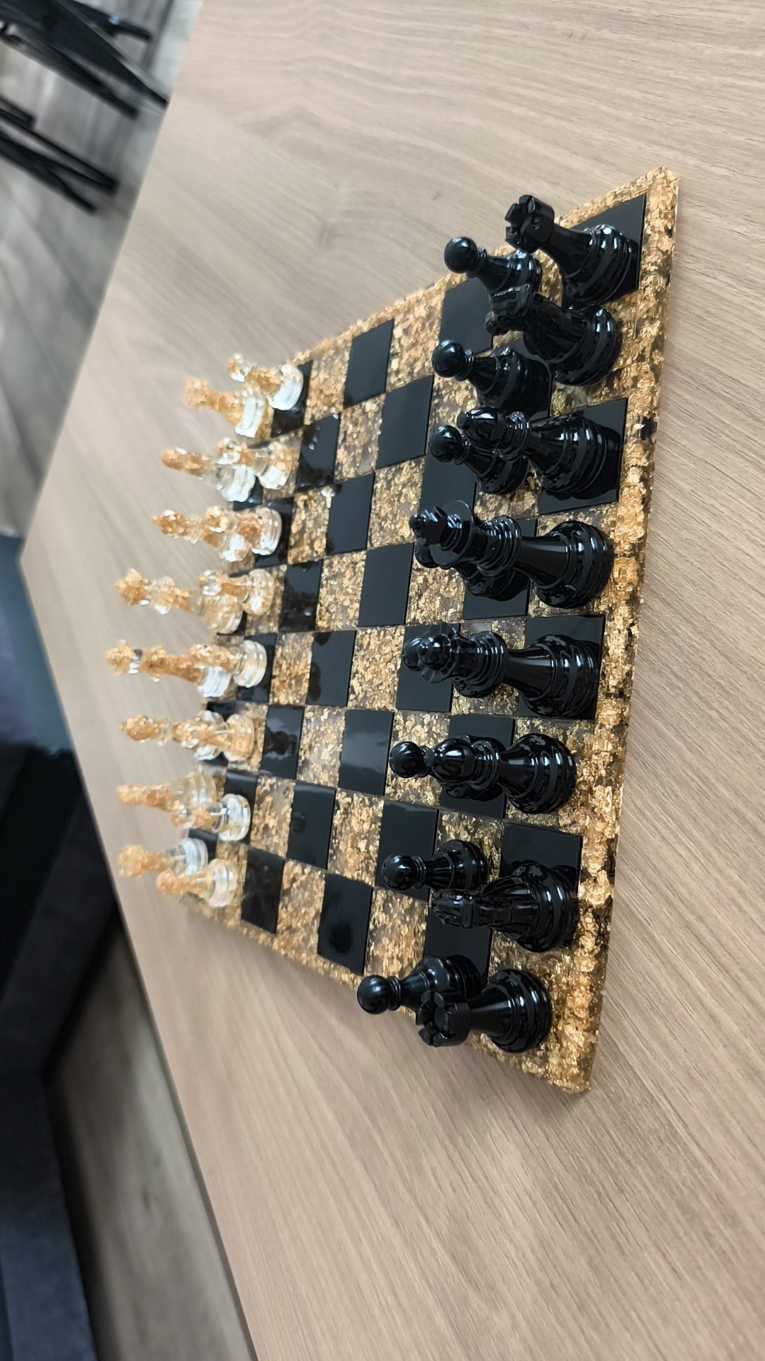 Echiquier noir et feuille d'or