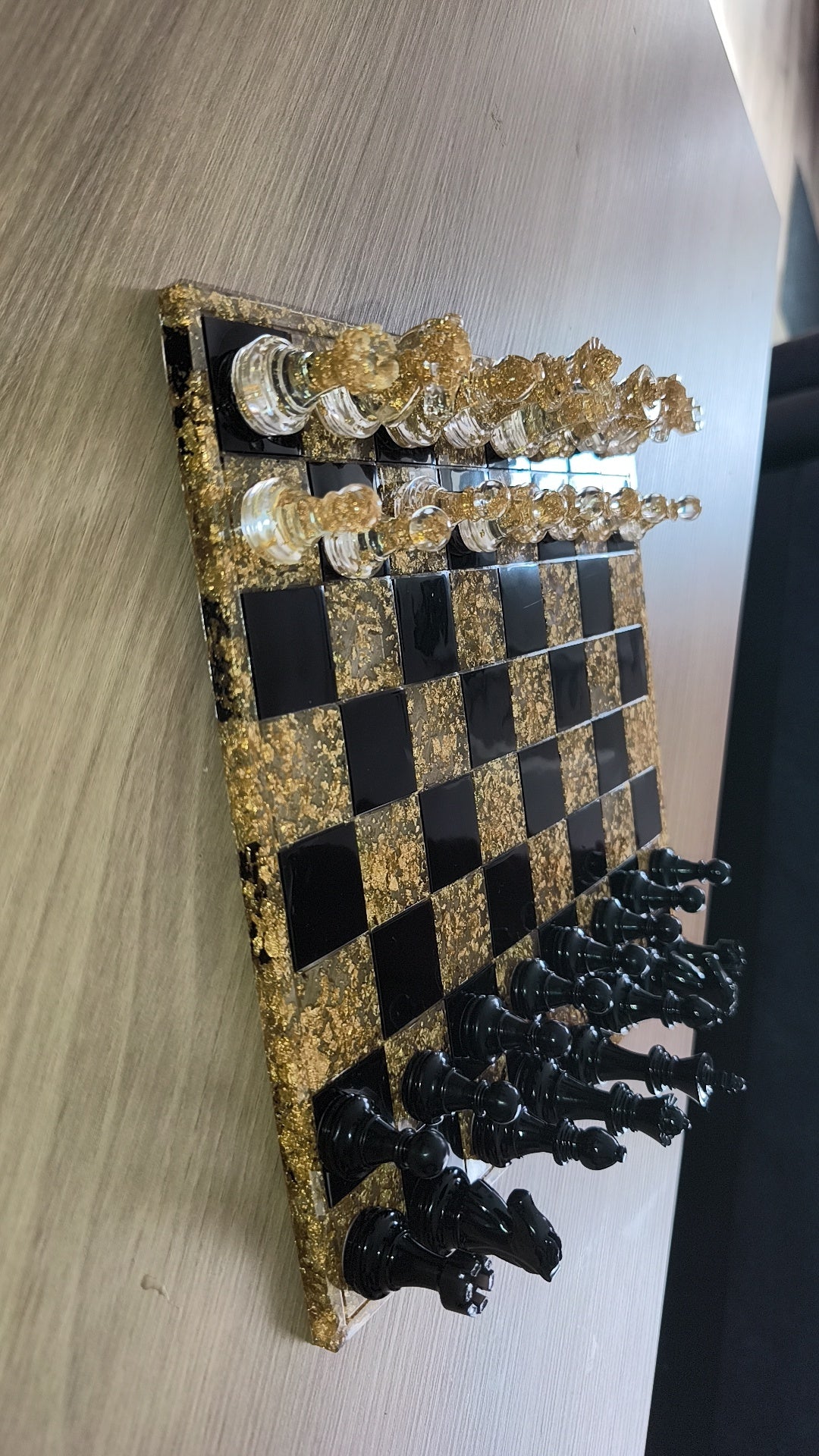 Echiquier noir et feuille d'or